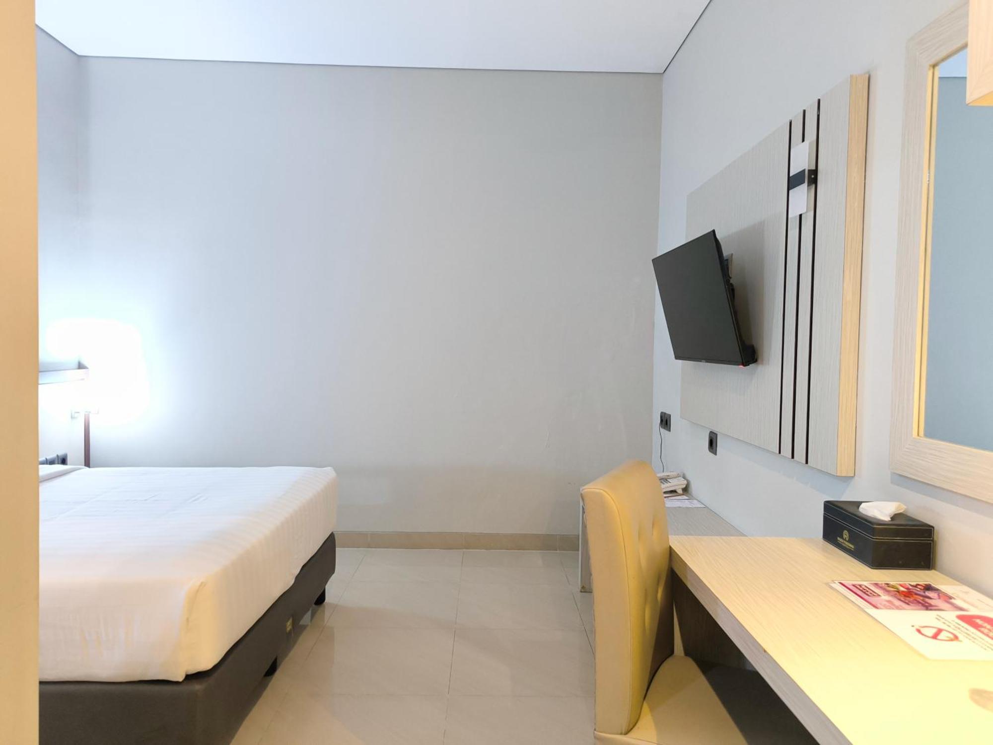Rylich Panorama Hotel Sorong Szoba fotó
