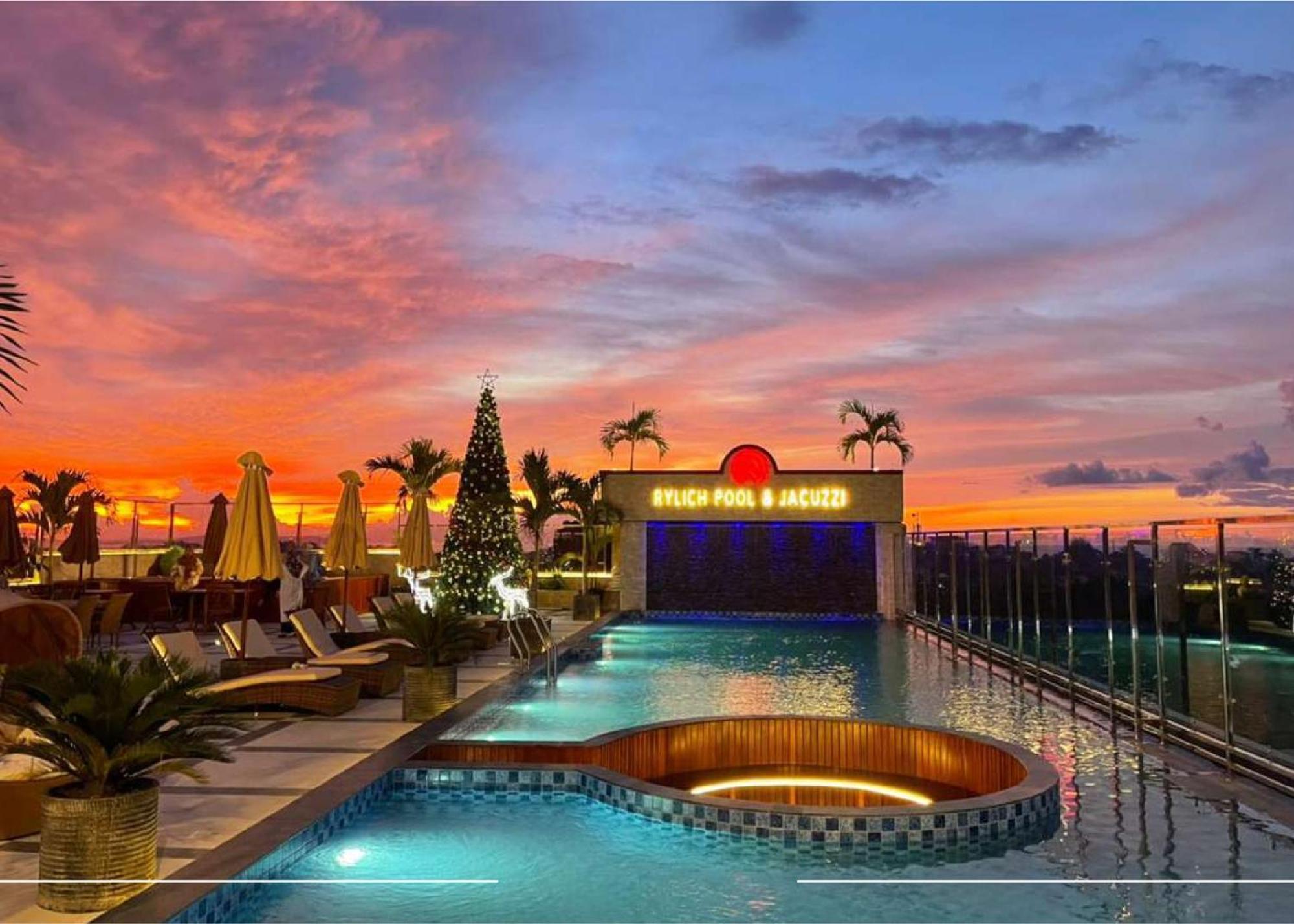 Rylich Panorama Hotel Sorong Kültér fotó